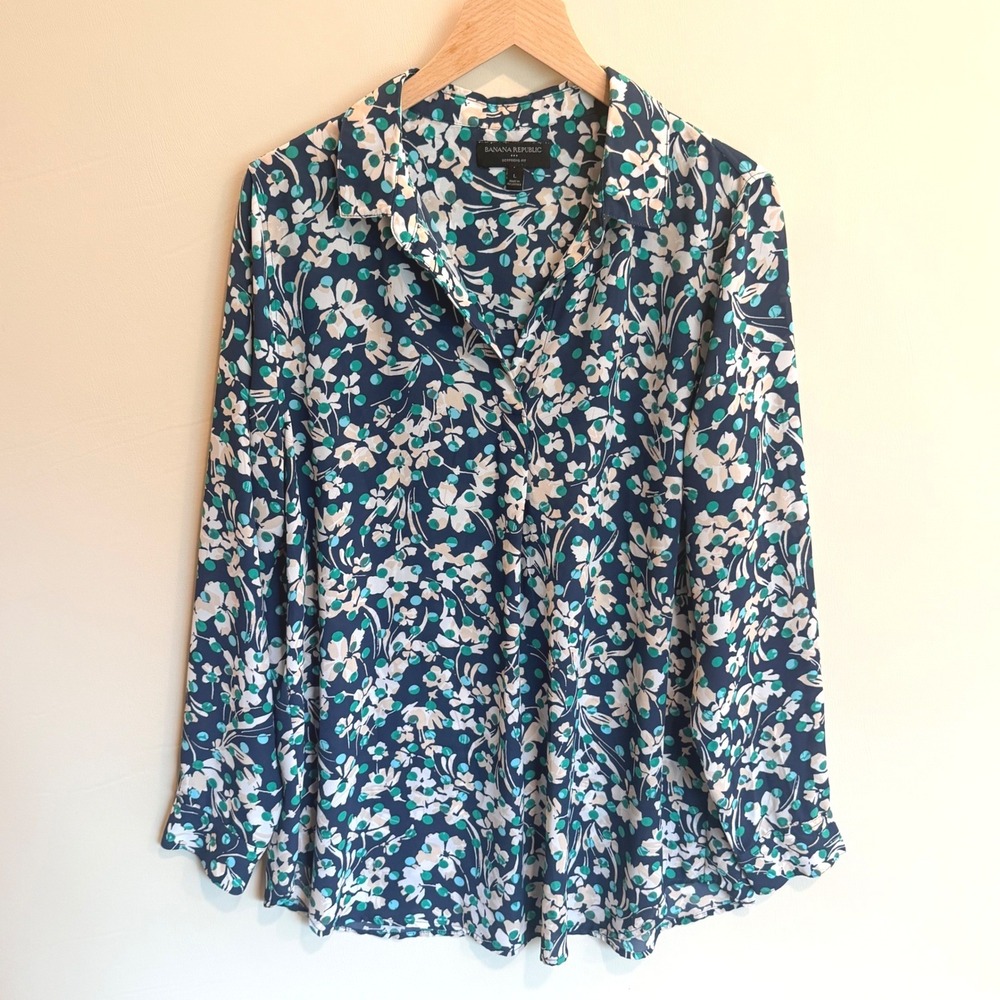 Banana Republic Boyfriend Fit Floral Polka Dot Navy Blue Button Down Shirt L